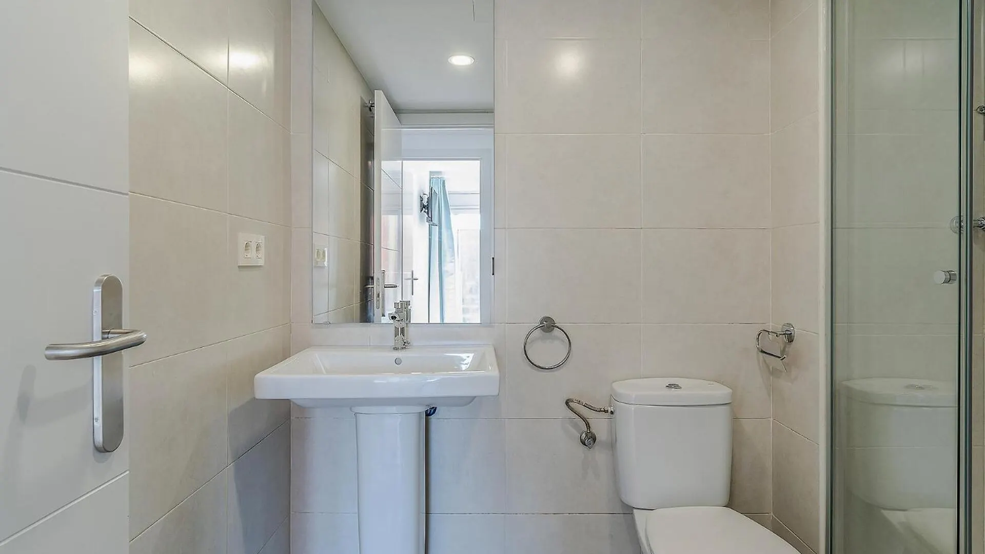 4239 - Ab Duplex Santa Coloma III Apartment Barcelona