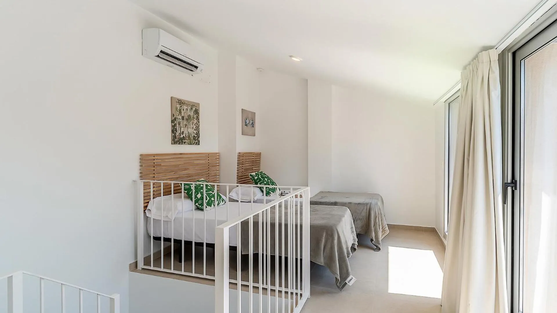 4239 - Ab Duplex Santa Coloma III Apartment Barcelona